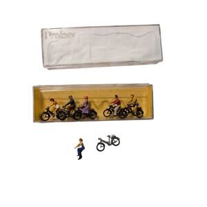 Preiser HO Scale 91 People on Bicycles 6 Figures Vintage Made in Germany